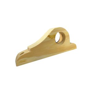 Soporte común de madera de pino al natural con formato de ménsula y orificio circular pasante para barrotes.